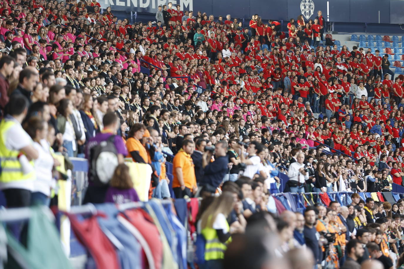 Juniors reúne a 8.000 personas en la celebración de su 40 aniversario