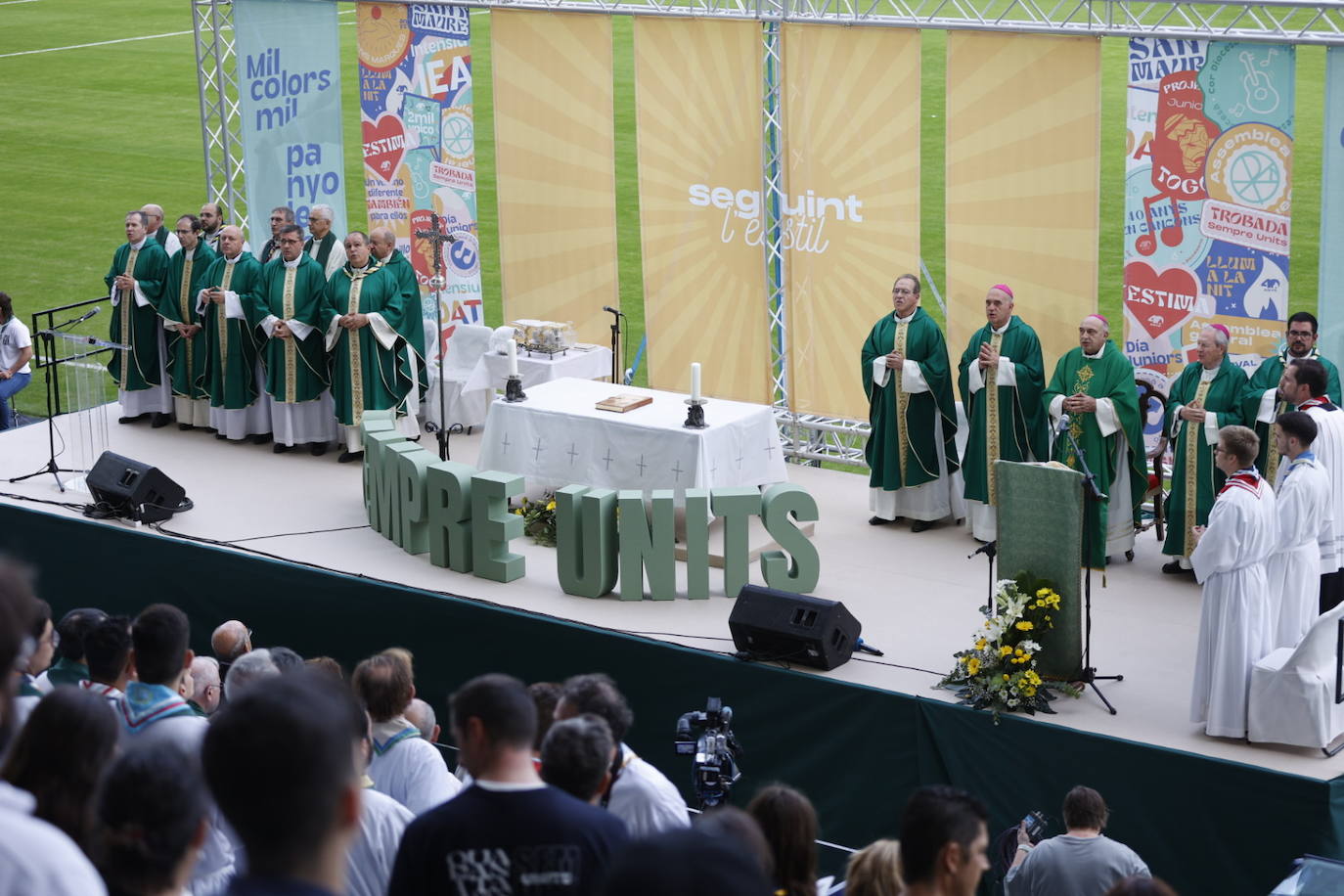 Juniors reúne a 8.000 personas en la celebración de su 40 aniversario