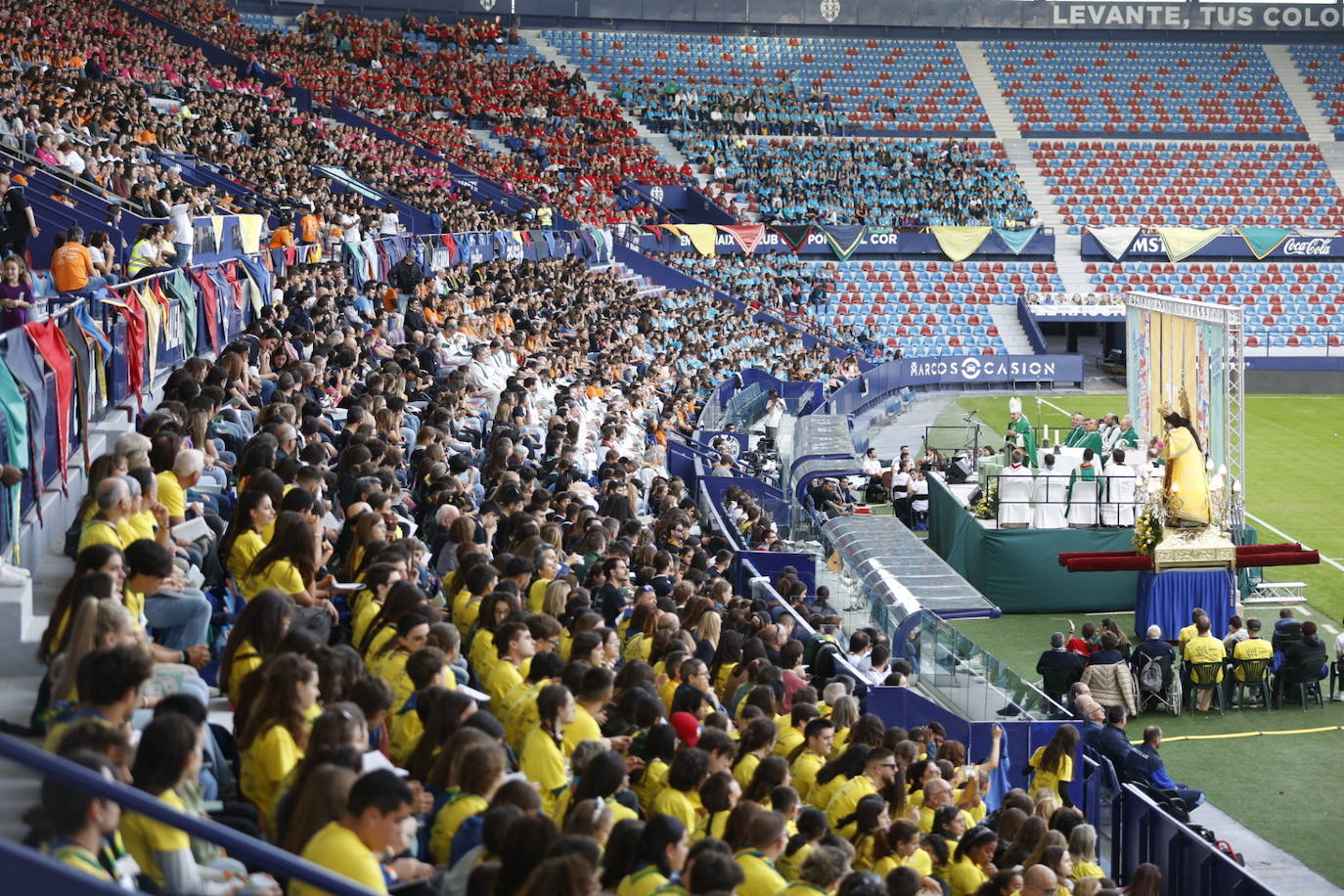 Juniors reúne a 8.000 personas en la celebración de su 40 aniversario
