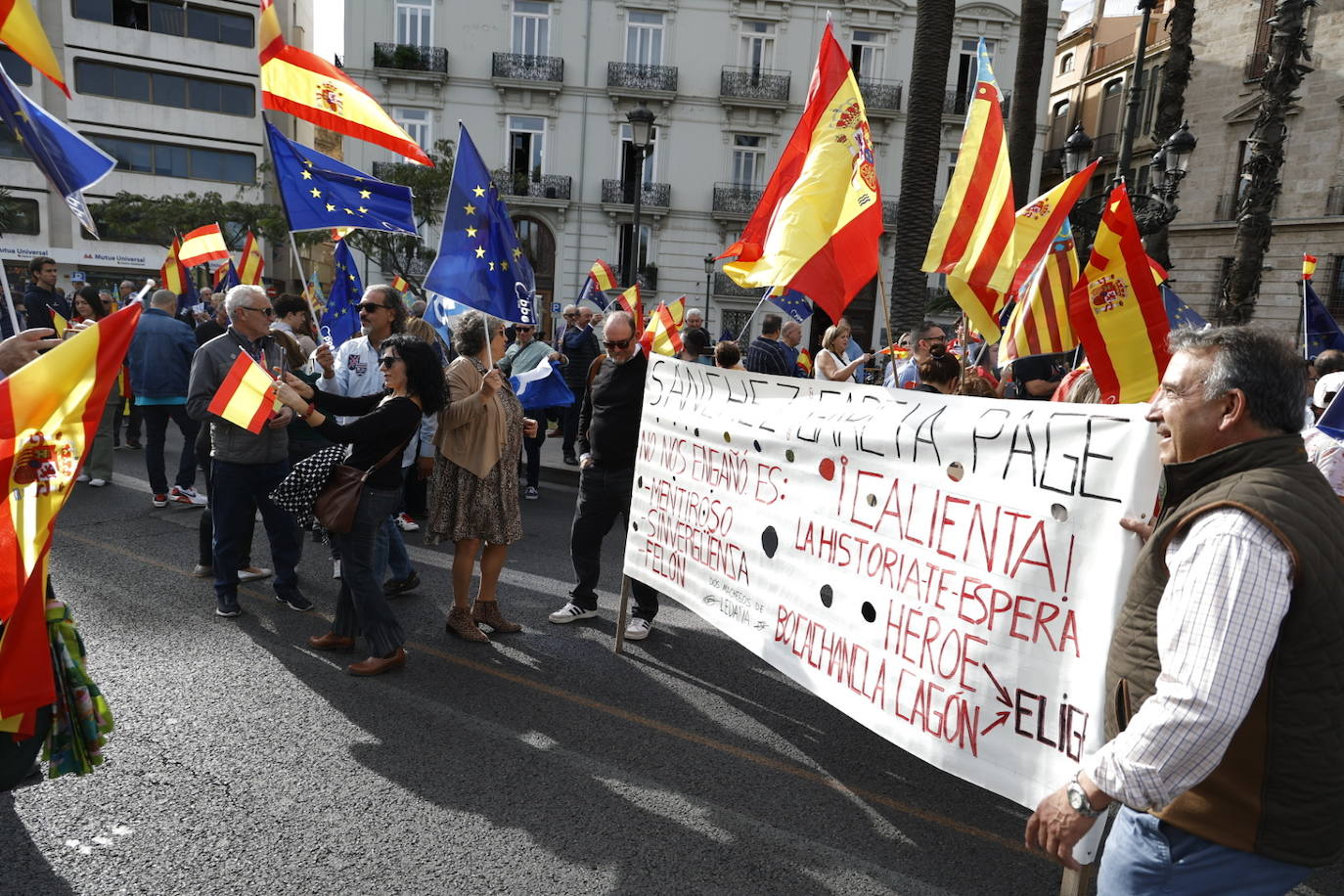 Fotos de la manifestación en Valencia contra la amnistía