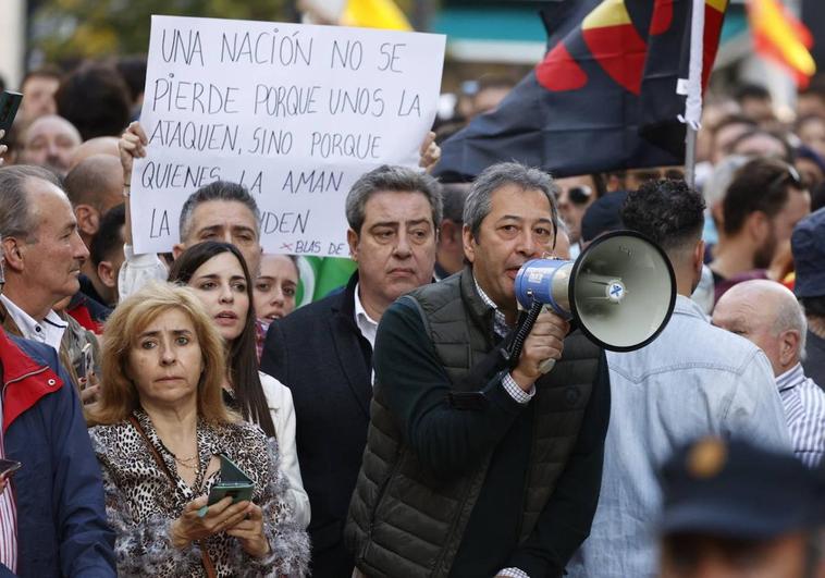 Protesta frente a la sede del PSPV.