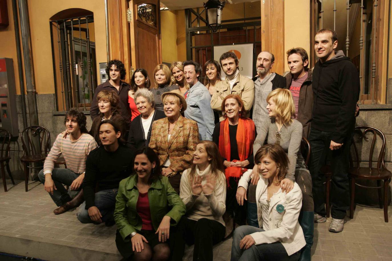 Actores de la serie de Antena 3, 'Aquí no hay quien viva', en una imagen de archivo.