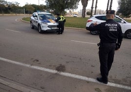 Un control de la Policía Local de Dénia.