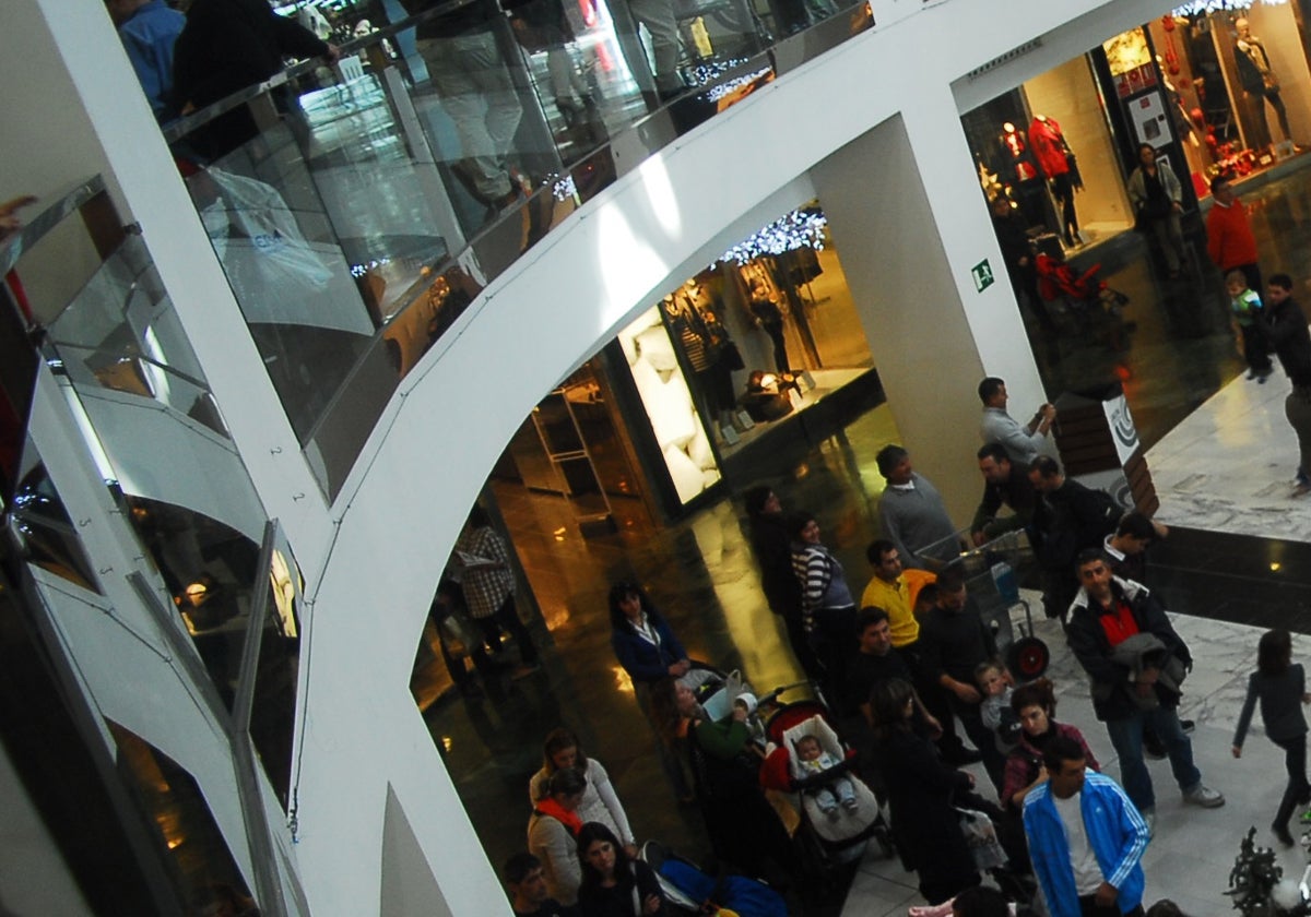 Imagen de archivo del centro comercial Salera.