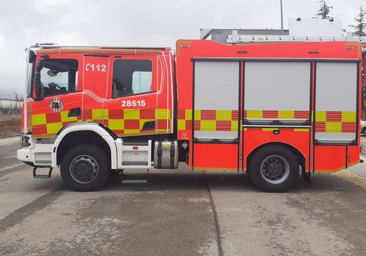 El nuevo camión de bomberos.