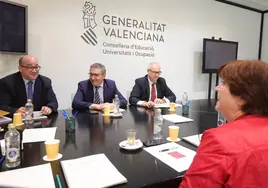 José Antonio Rovira y Verònica Cantó, presidenta de la AVL, en la reunión del pasado mes.