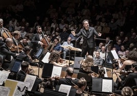 El maestro Gaffigan, durante el concierto.