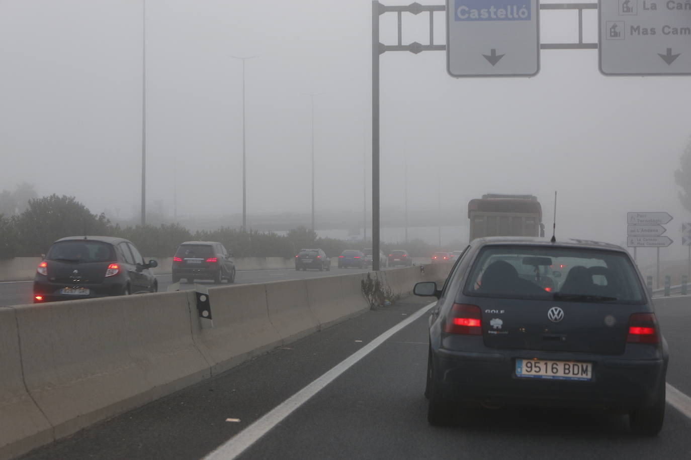 La niebla cancela y retrasa vuelos en el aeropuerto de Valencia