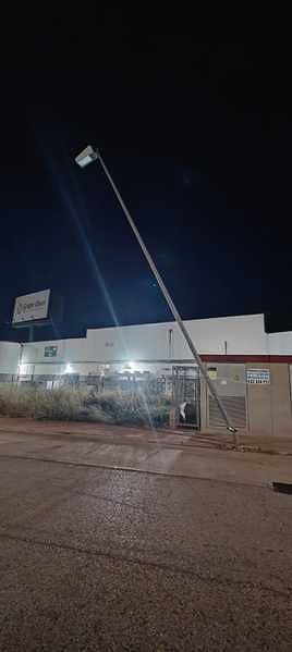 Farola junto al tanatorio.