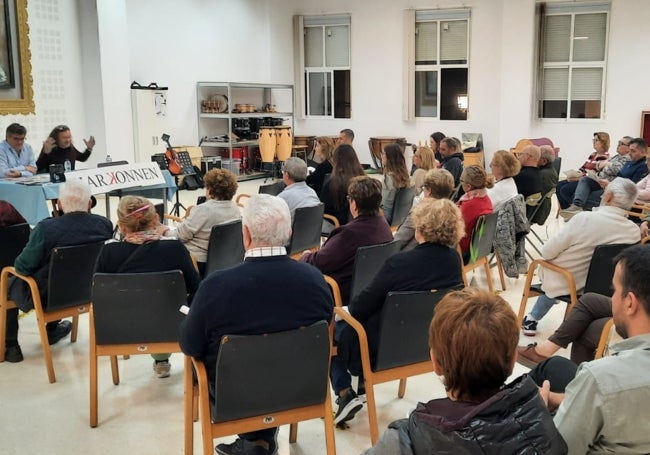 Público asistente a la presentación del libro de Josep Antoni Alberola.