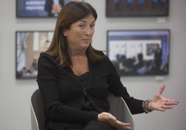 María Dolores Petit, directora comercial de banca retail de CaixaBank en la Comunitat.