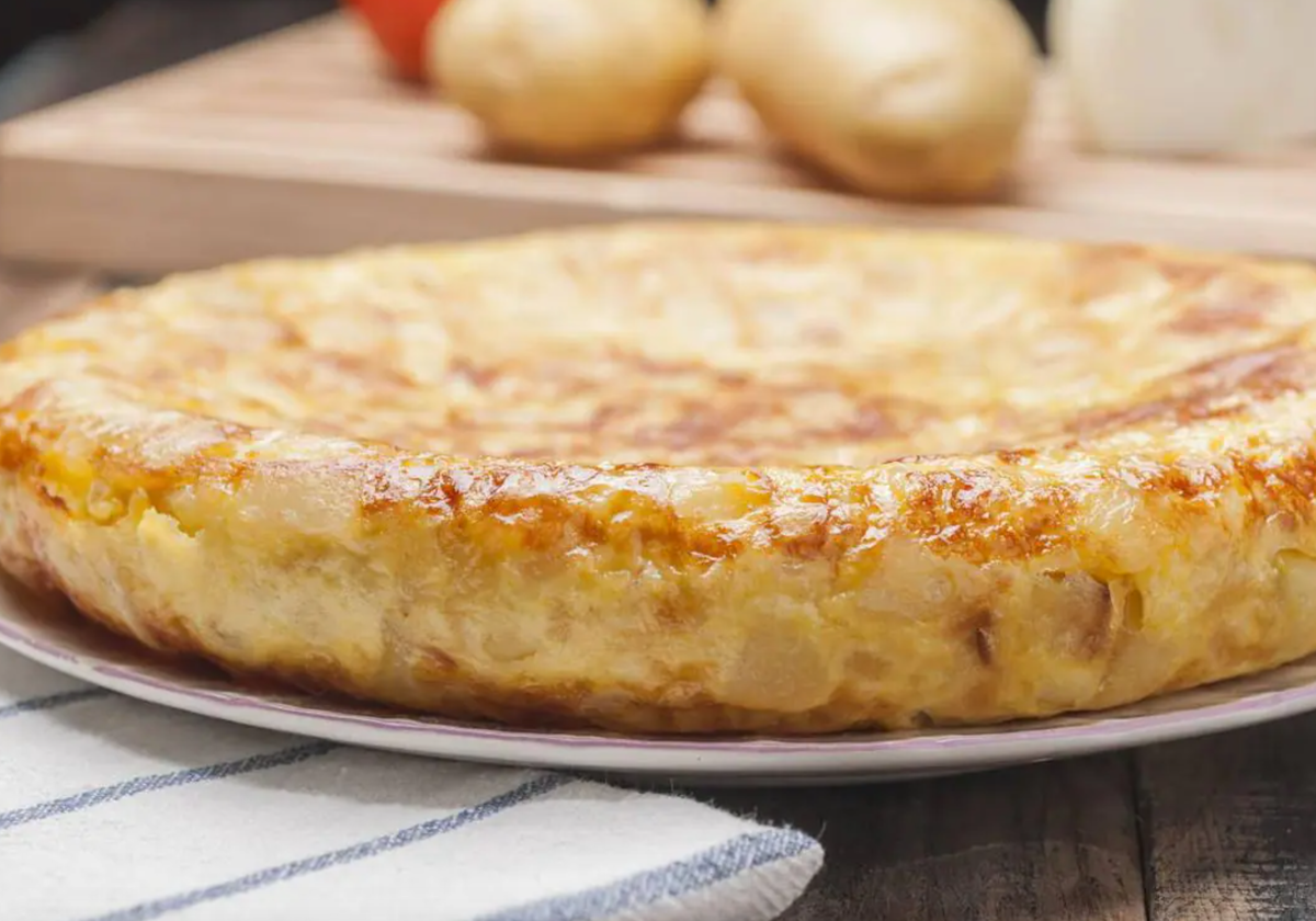 La tortilla de patatas que destaca sobre el resto, según la OCU