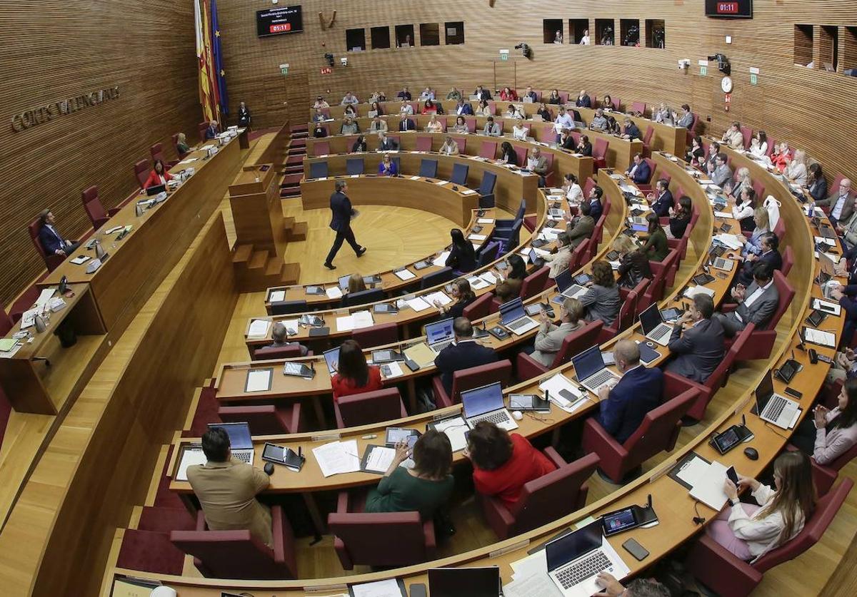 Pleno de Les Corts, este miércoles.