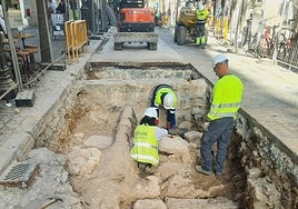 Últimas catas arqueológicas que se están realizando en la calle San Vicente de Valencia.