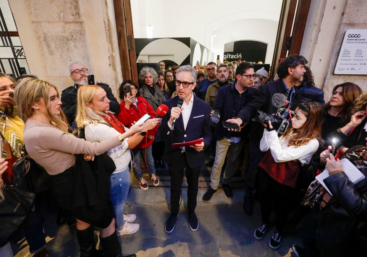 José Luis Pérez Ponr, ante los medios de comunicación.