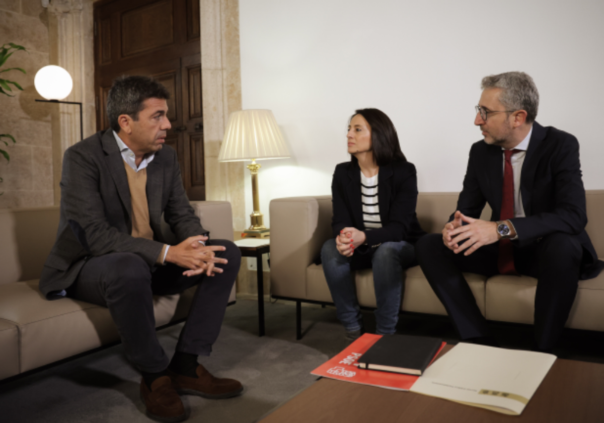 Reunión de Mazón con Torró y España, del PSPV.