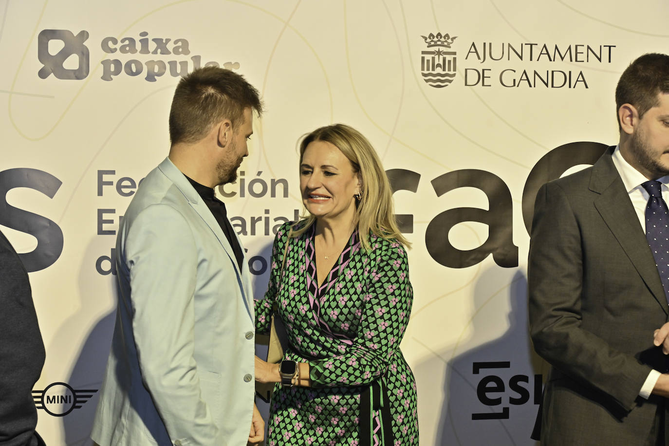 La gala de los Premios FAES reconoce a las mejores empresas del año de la Safor