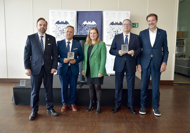 Alfredo Soler, Vicente Aznar, Paula Casais, Vicente Ferrer e Ignacio Ballester.