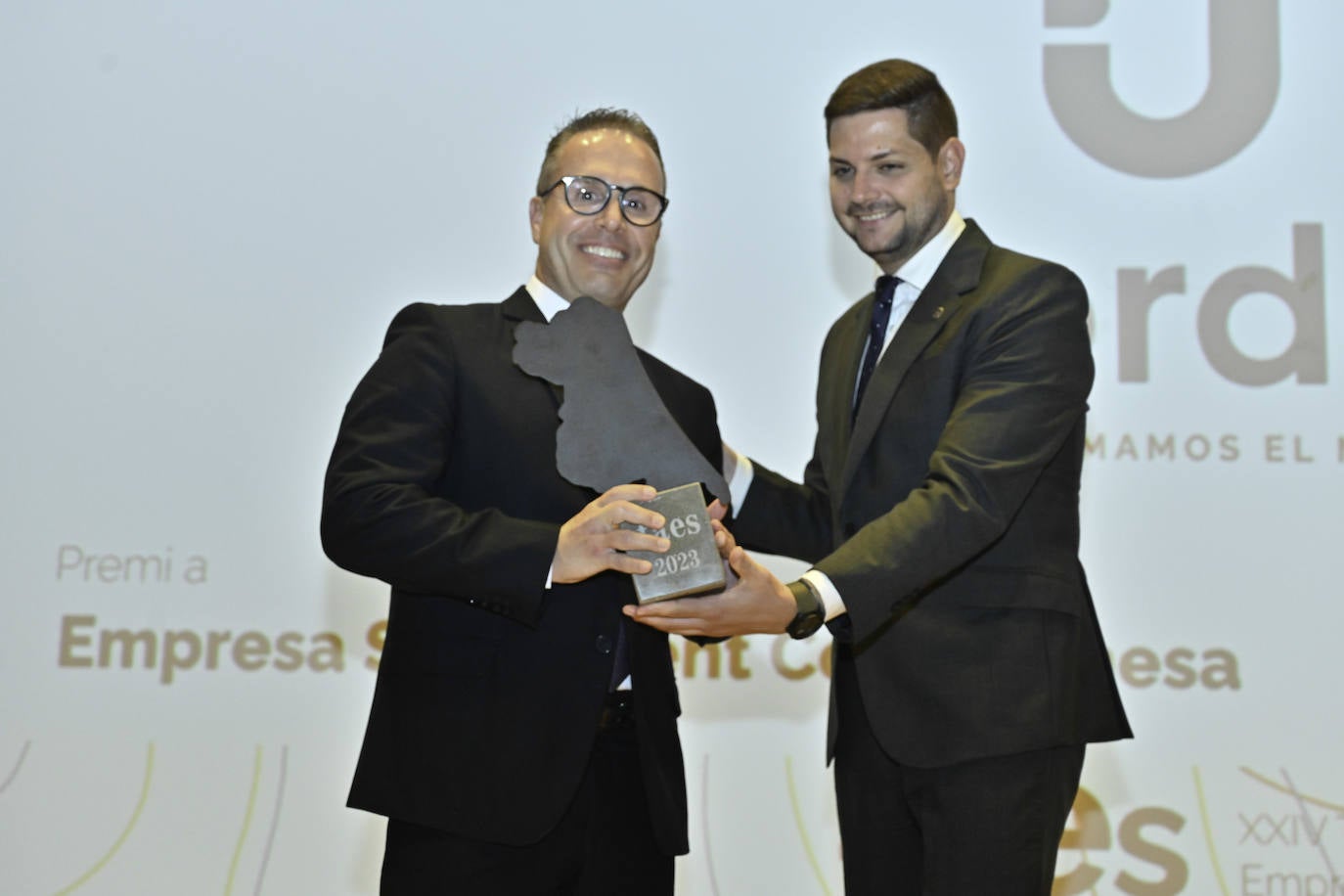 La gala de los Premios FAES reconoce a las mejores empresas del año de la Safor