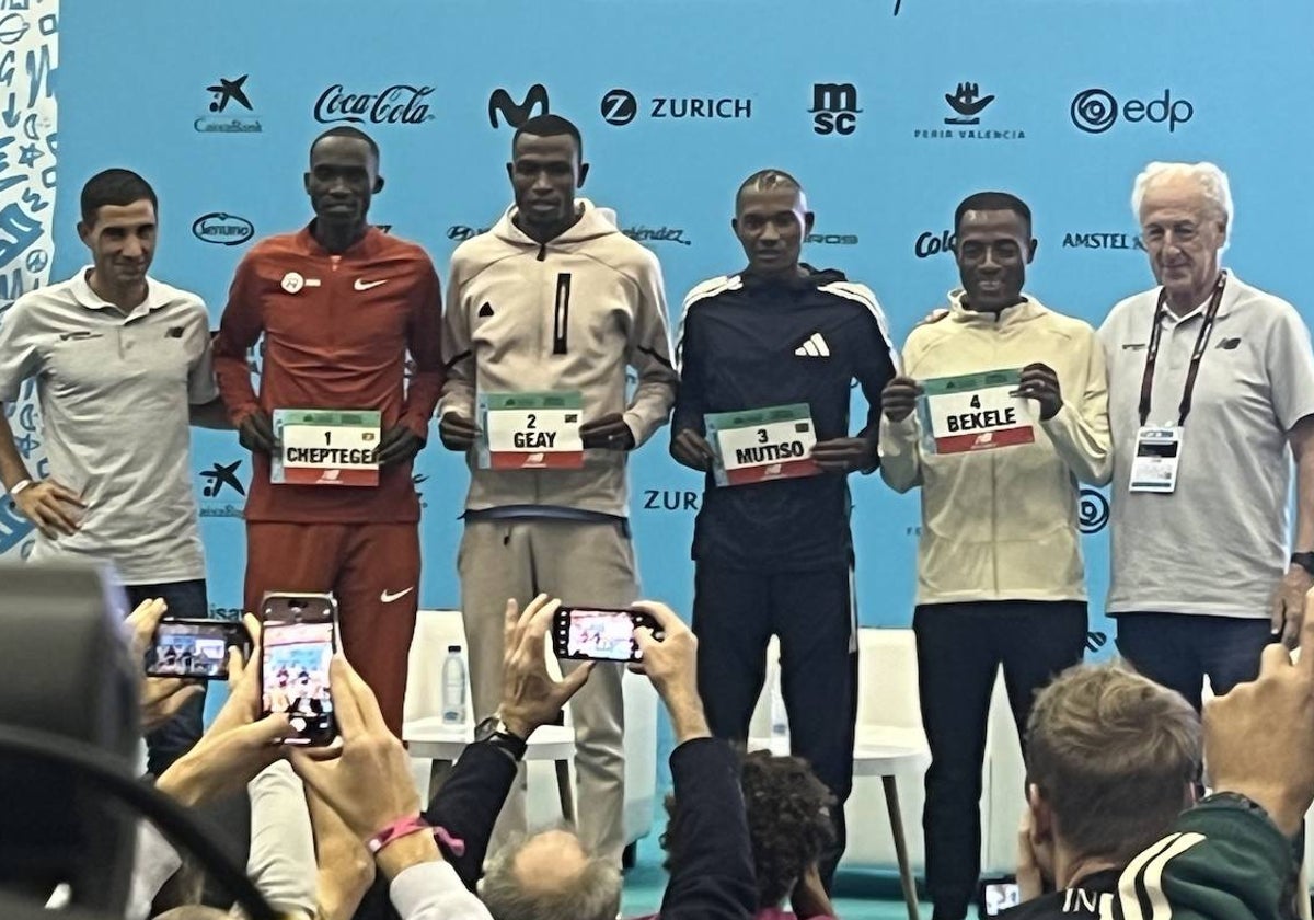 Marc Roig y Paco Borao, junto a la élite internacional del Maratón de Valencia.