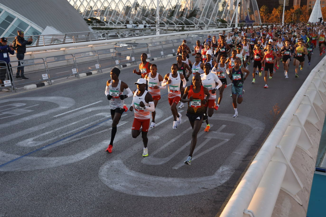 Las fotos más espectaculares del Maratón de Valencia 2023