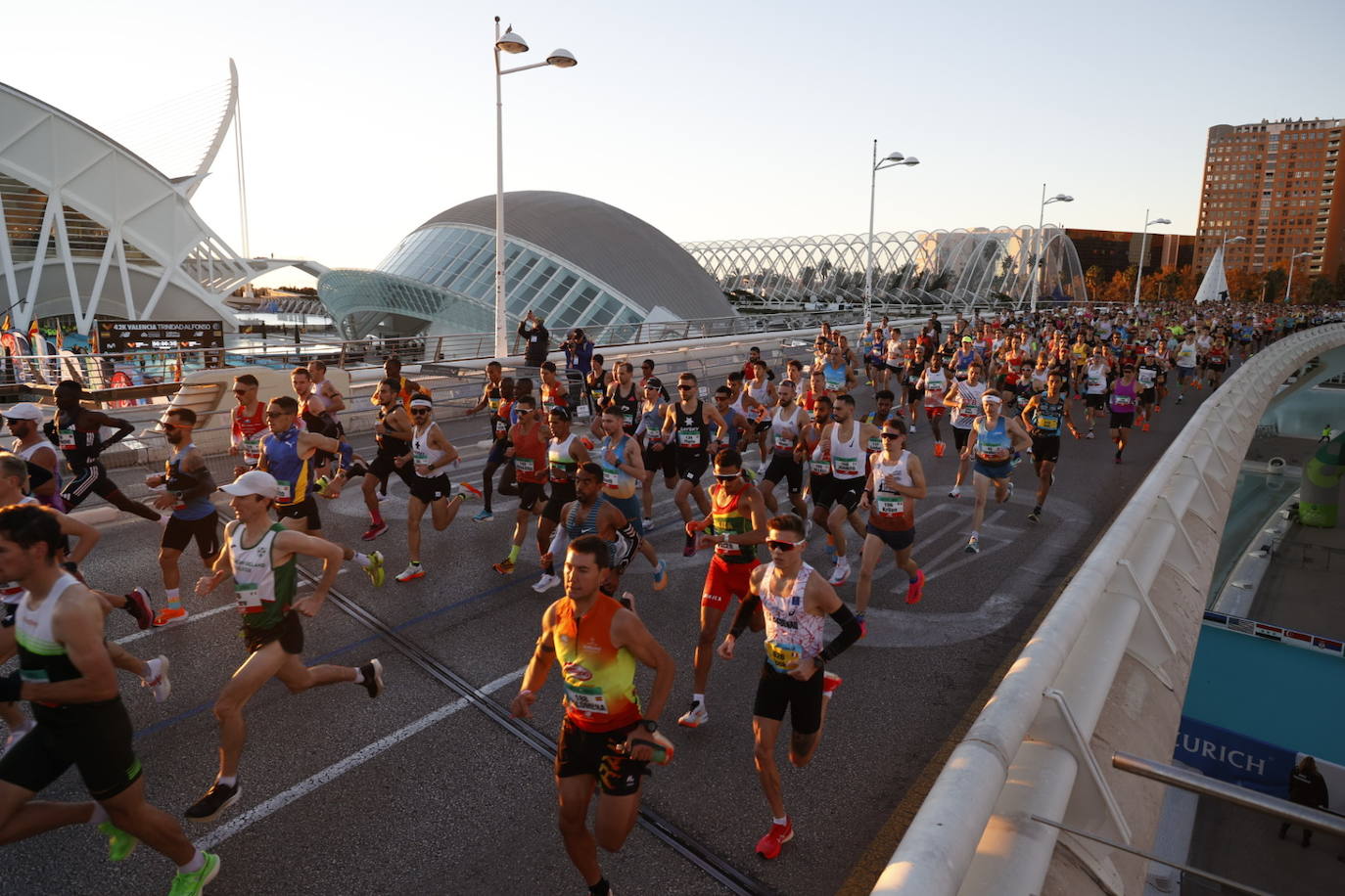 Las fotos más espectaculares del Maratón de Valencia 2023