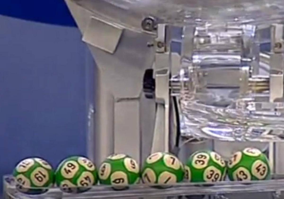 Varias bolas del sorteo.