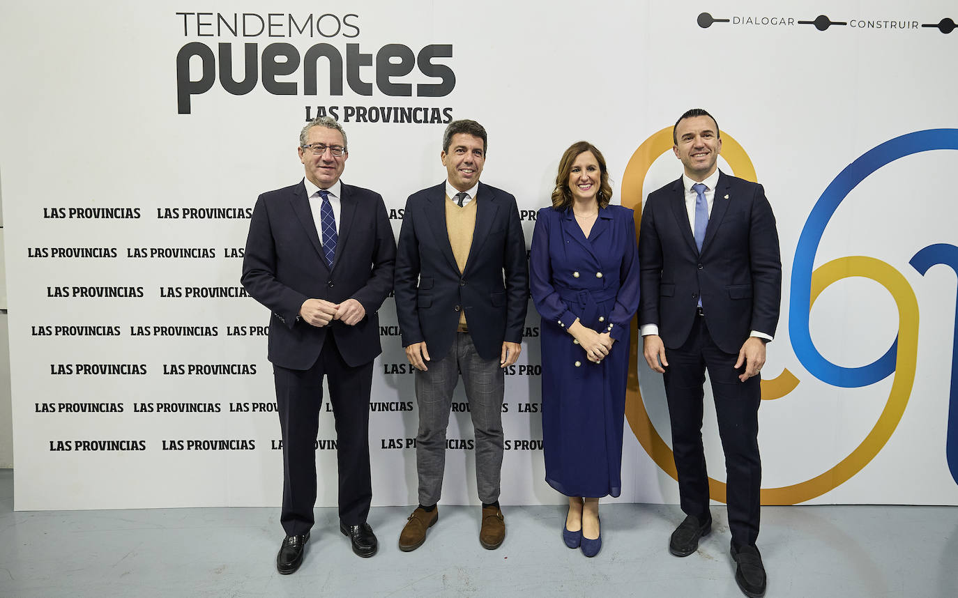 Acto de LAS PROVINCIAS en defensa de la Constitución