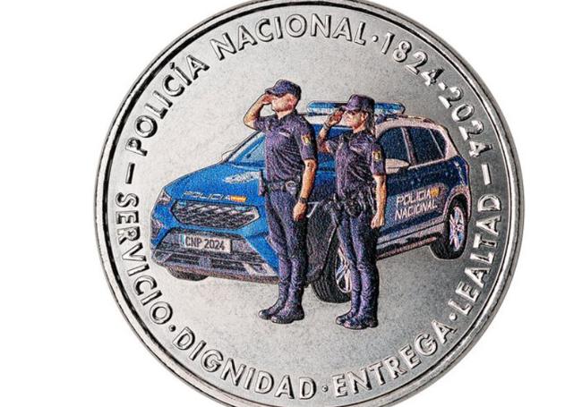 Anverso de la medalla especial en honor a la Policía Nacional.