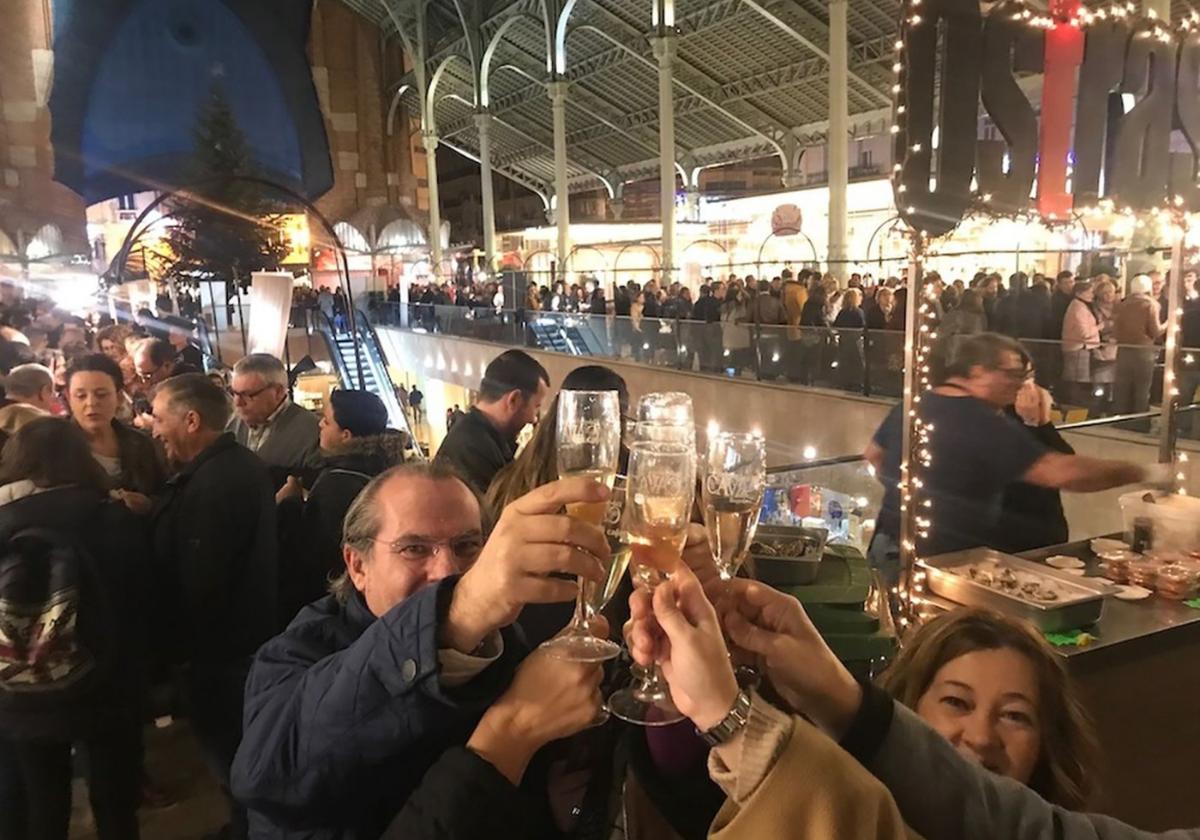 Brindar con cava valenciano se estáconvirtiendo en una tradición.