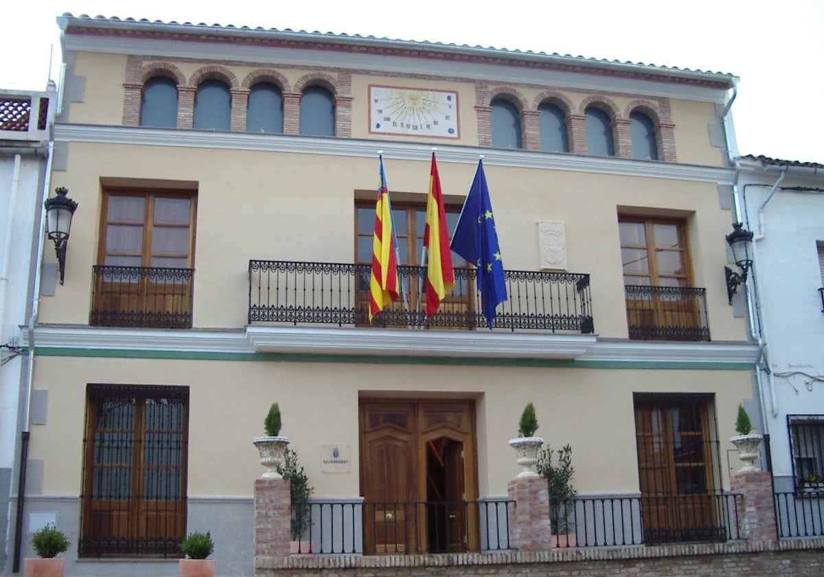 Ayuntamiento de Ràfol de Salem.