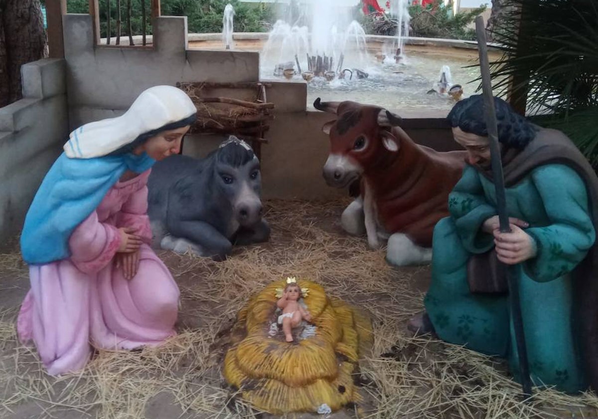 Niño Jesús de menor tamaño que el robado en Benimaclet, instalado para poder celebrar un concierto.