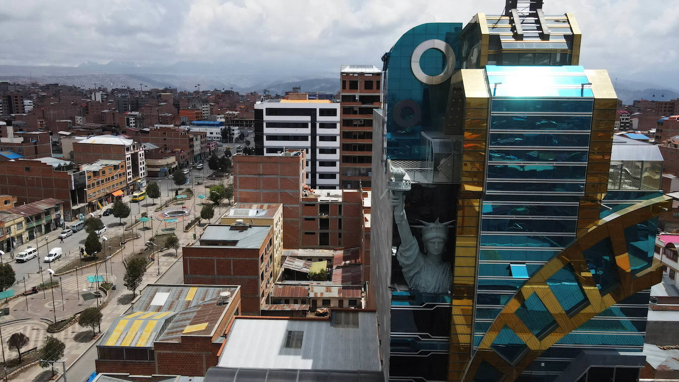 El extravagante lujo de los &#039;cholets&#039;, las casas de los ricos en Bolivia