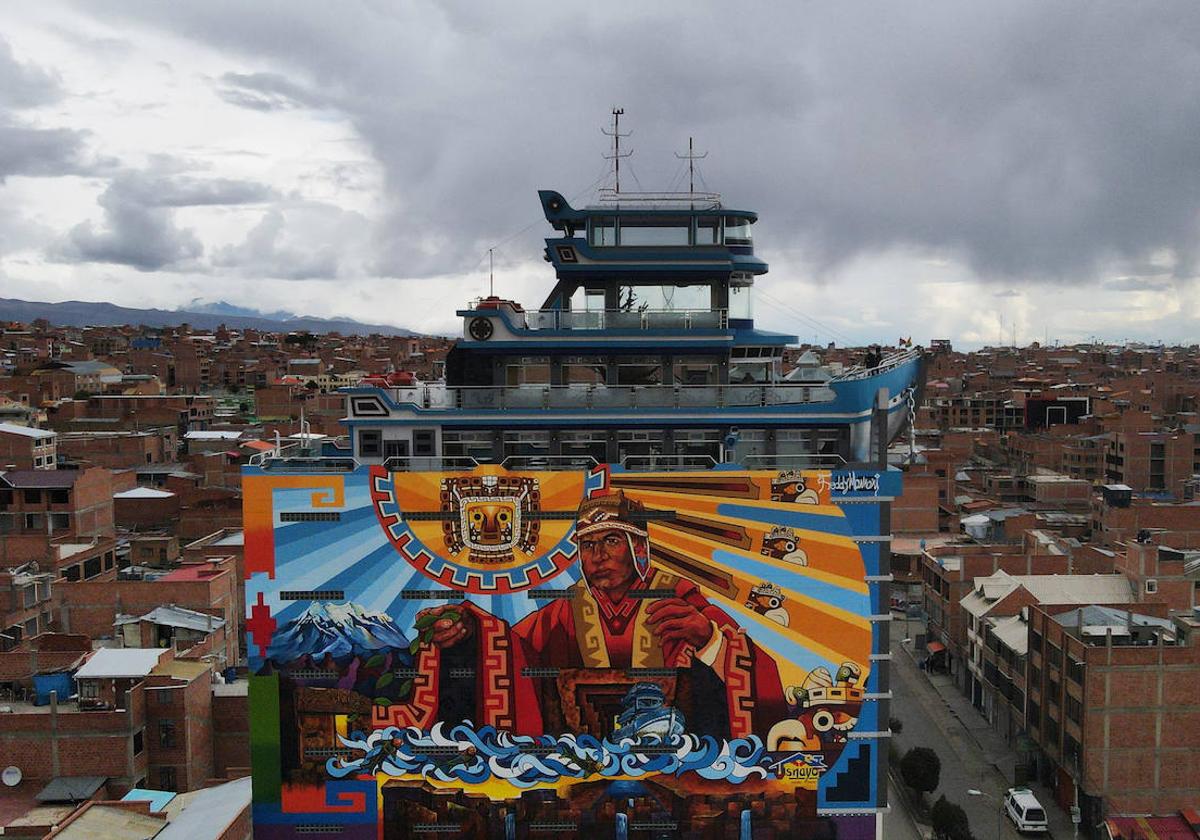 El extravagante lujo de los 'cholets', las casas de los ricos en Bolivia