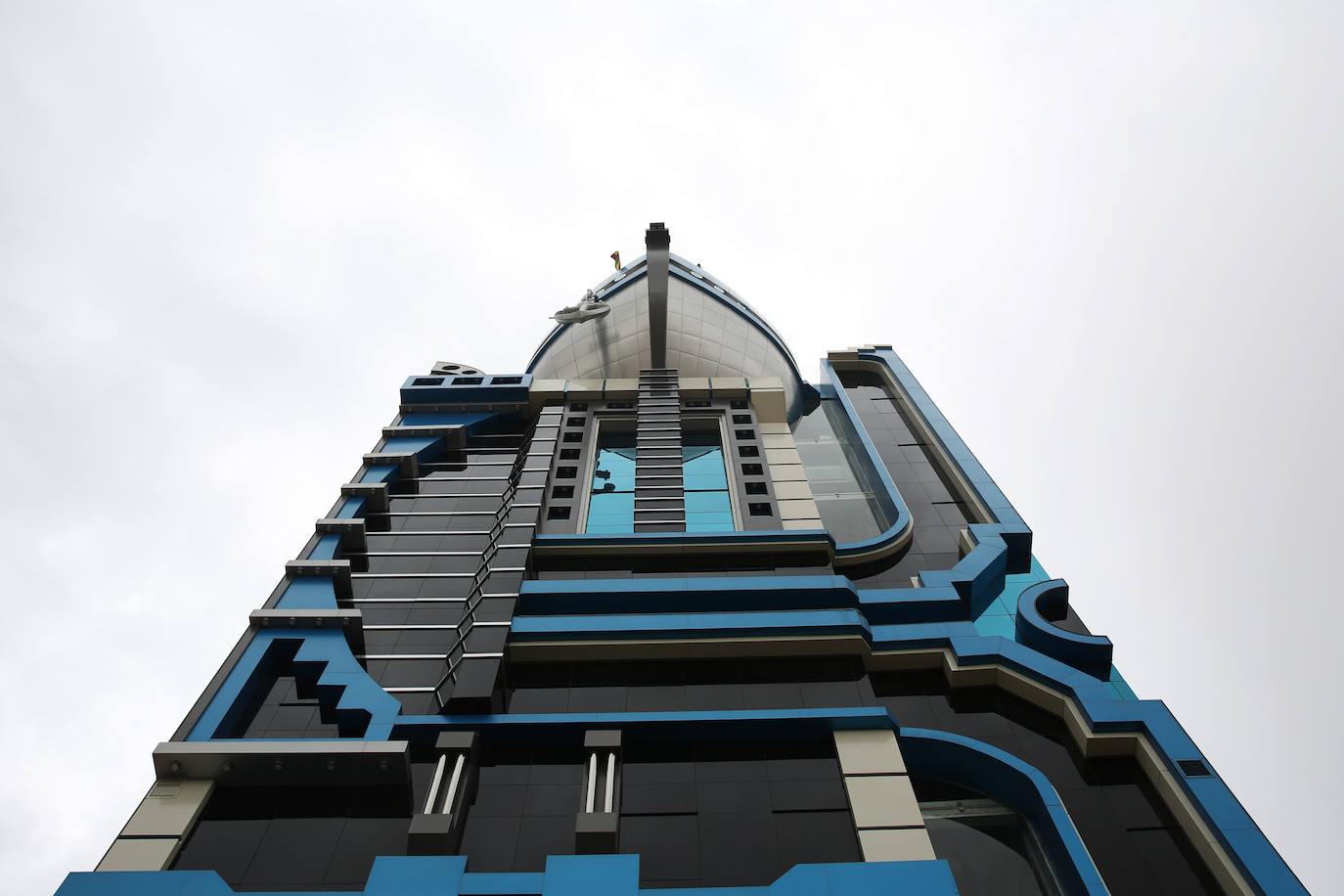 El extravagante lujo de los &#039;cholets&#039;, las casas de los ricos en Bolivia