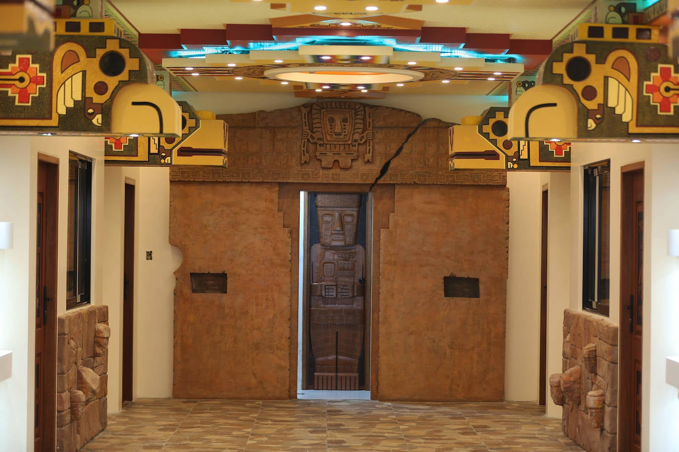 El extravagante lujo de los &#039;cholets&#039;, las casas de los ricos en Bolivia