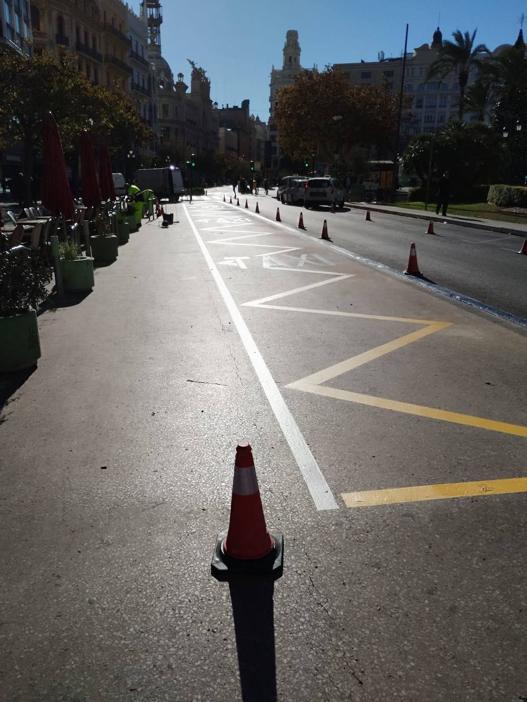 Las nuevas líneas de autobús llegan a la plaza del Ayuntamiento de Valencia