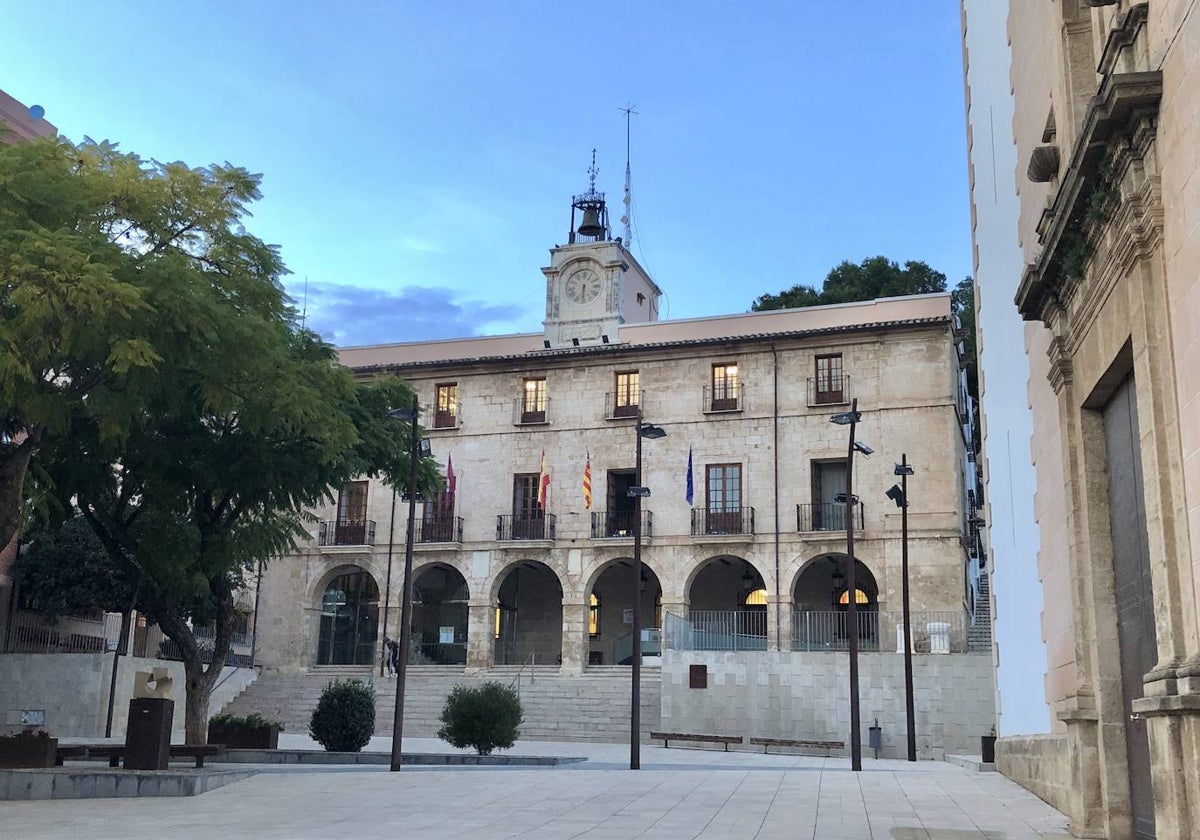 El Ayuntamiento de Dénia.