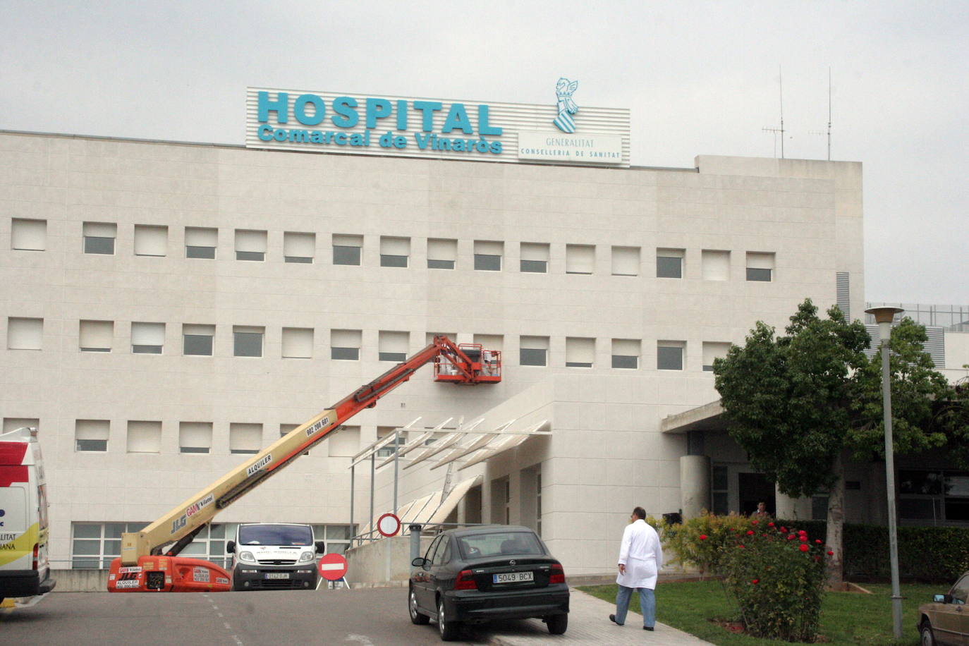 Fachada del hospital de Vinaròs en una imagen de archivo.