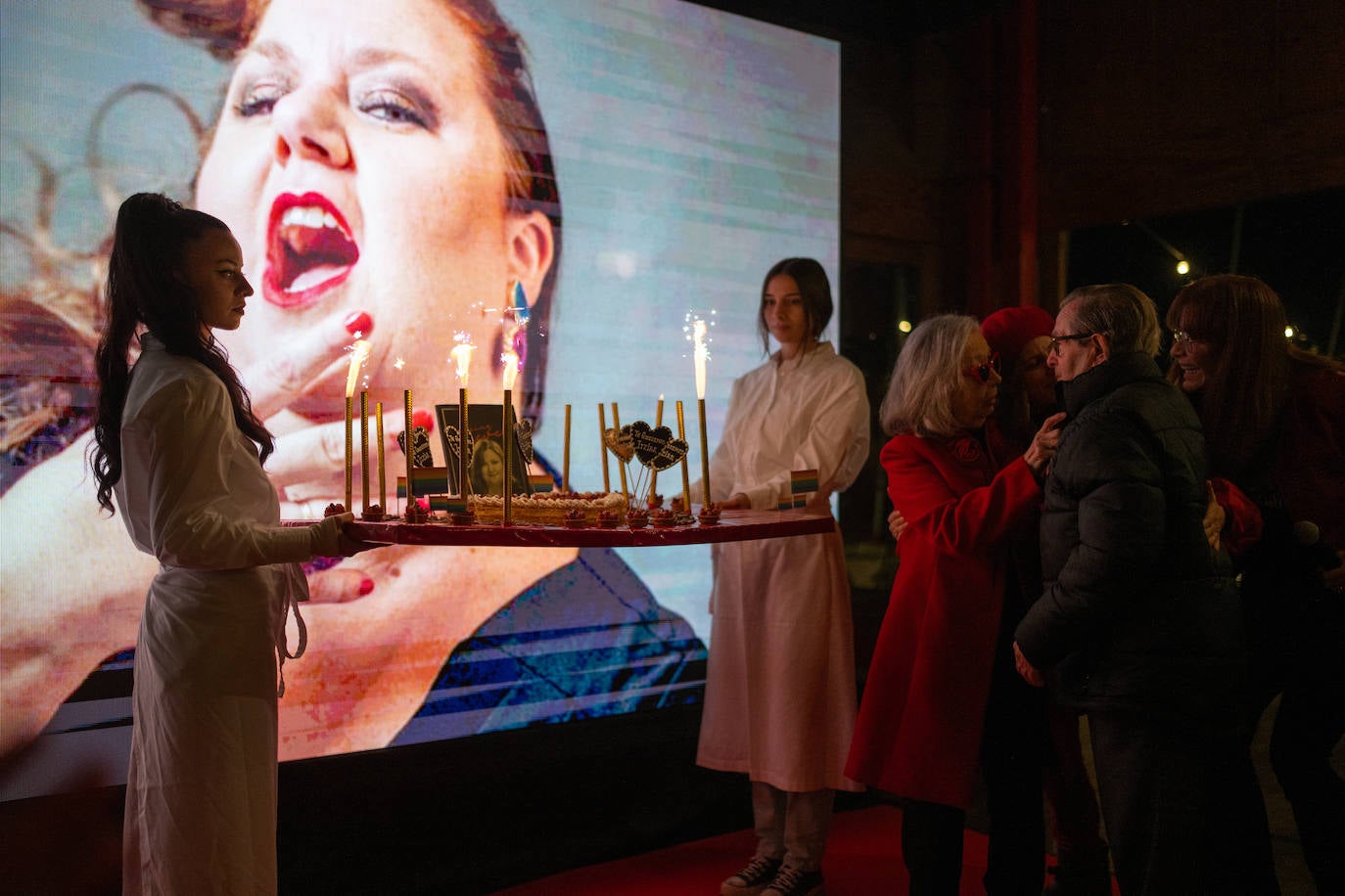 Amigos y compañeros despiden a Itziar Castro en un homenaje póstumo