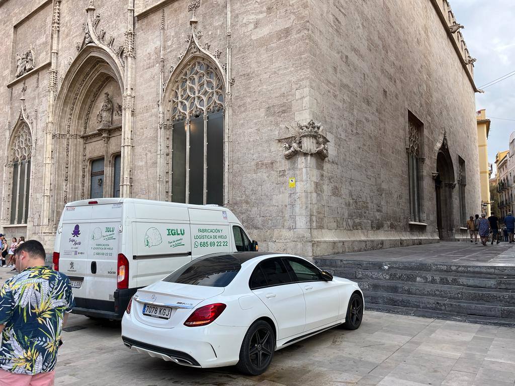 Fotos: La Lonja, zona de aparcamiento en el centro de Valencia