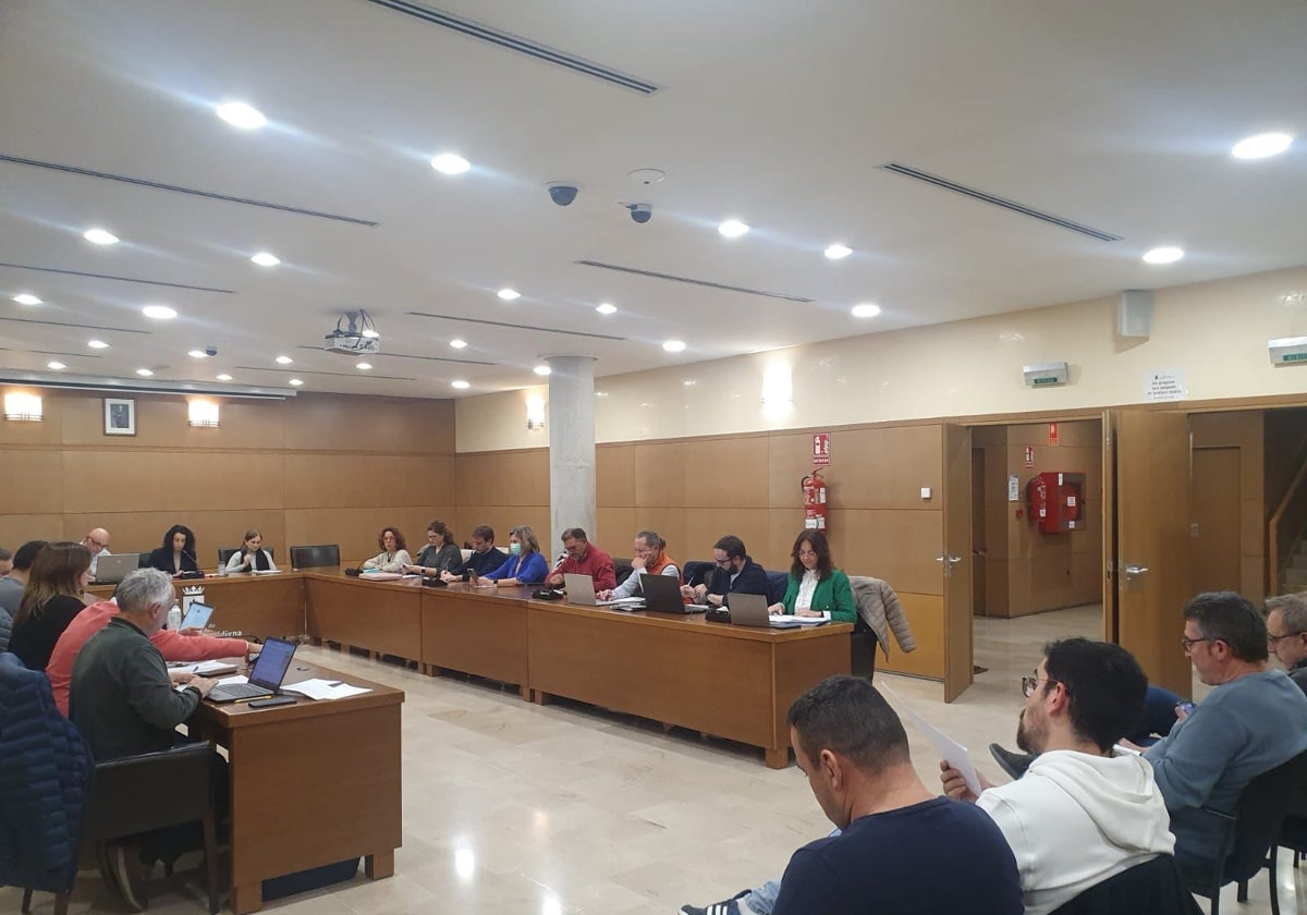 Tavernes rechaza bajar el IBI a los vecinos que fomentan el autoconsumo con placas solares