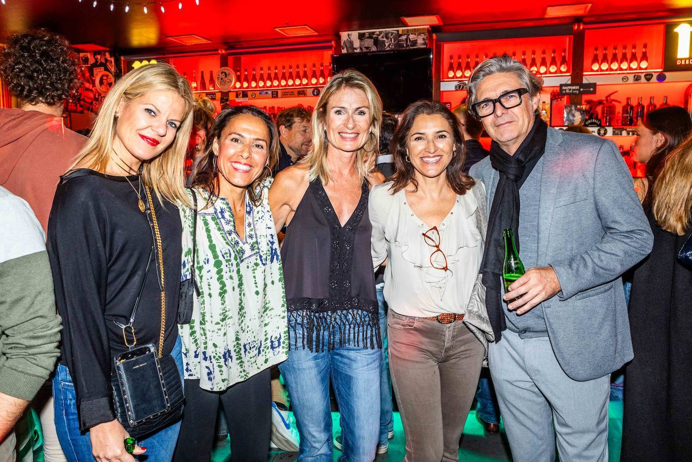 Susana Aparicio, Marta Cruz, Leticia López, Teresa Badía y Mario Comín.