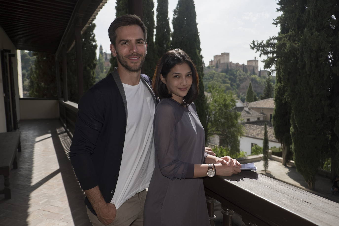 Marc Clotet, durante un rodaje sobre La Alhambra.