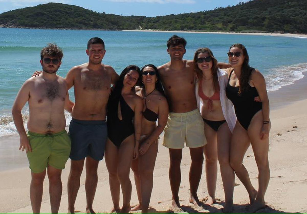 Un grupo de amigos de Valencia y otras provincias, estas navidades, en Australia.