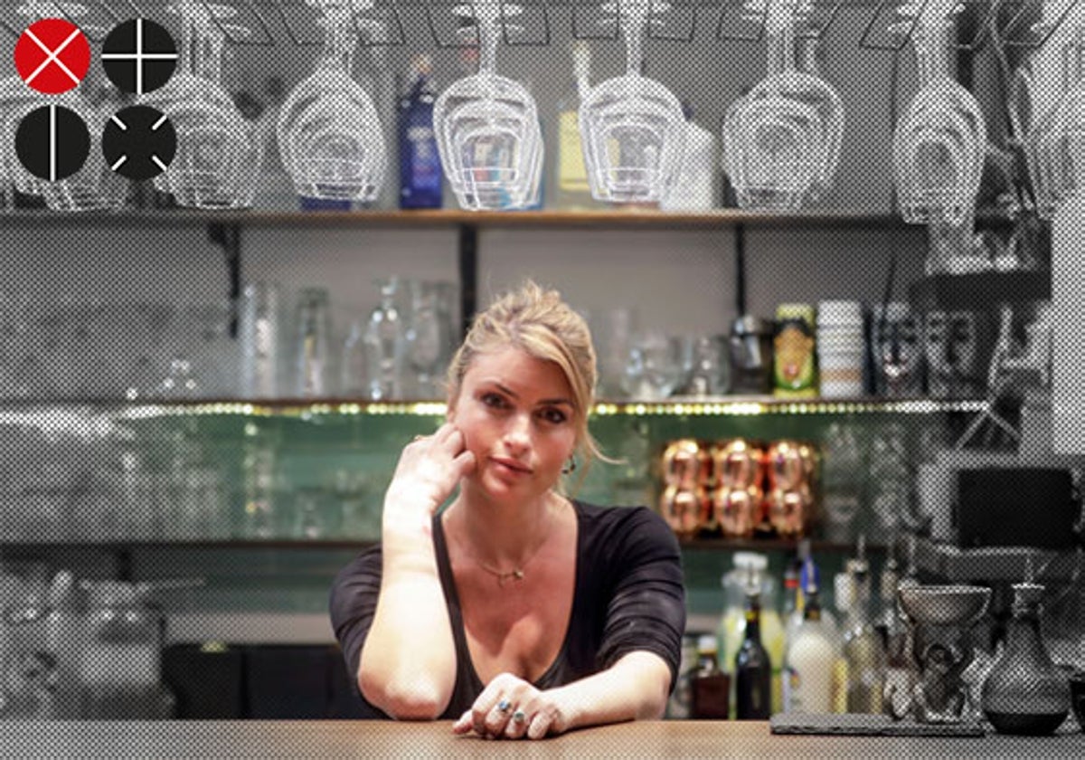 El bar de Benimaclet que triunfa con el trago de moda: el vermú preparado
