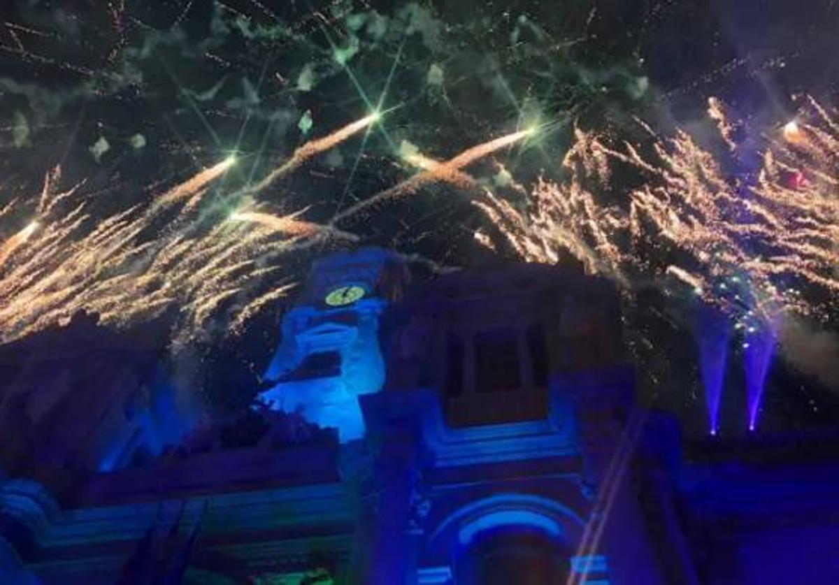 El Ayuntamiento de Valencia en Nochevieja en una imagen de archivo.