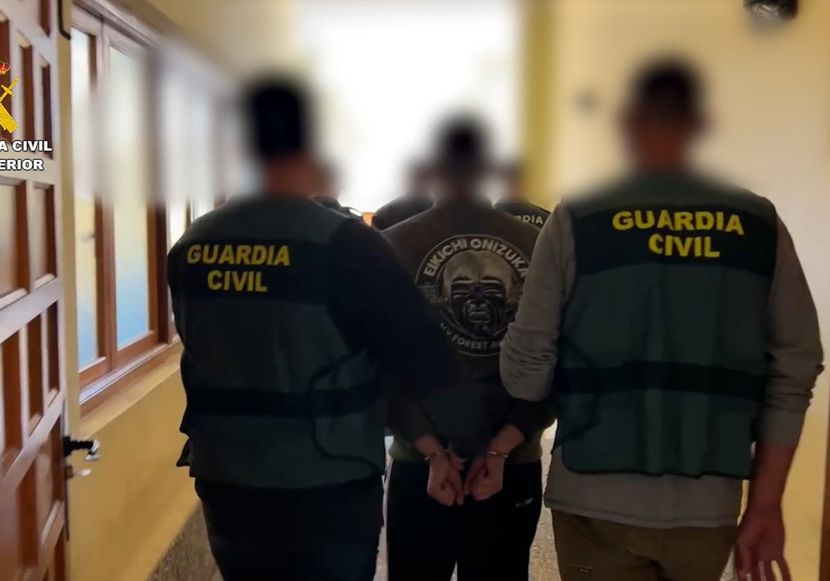 Los secuestradores detenidos por la Guardia Civil.