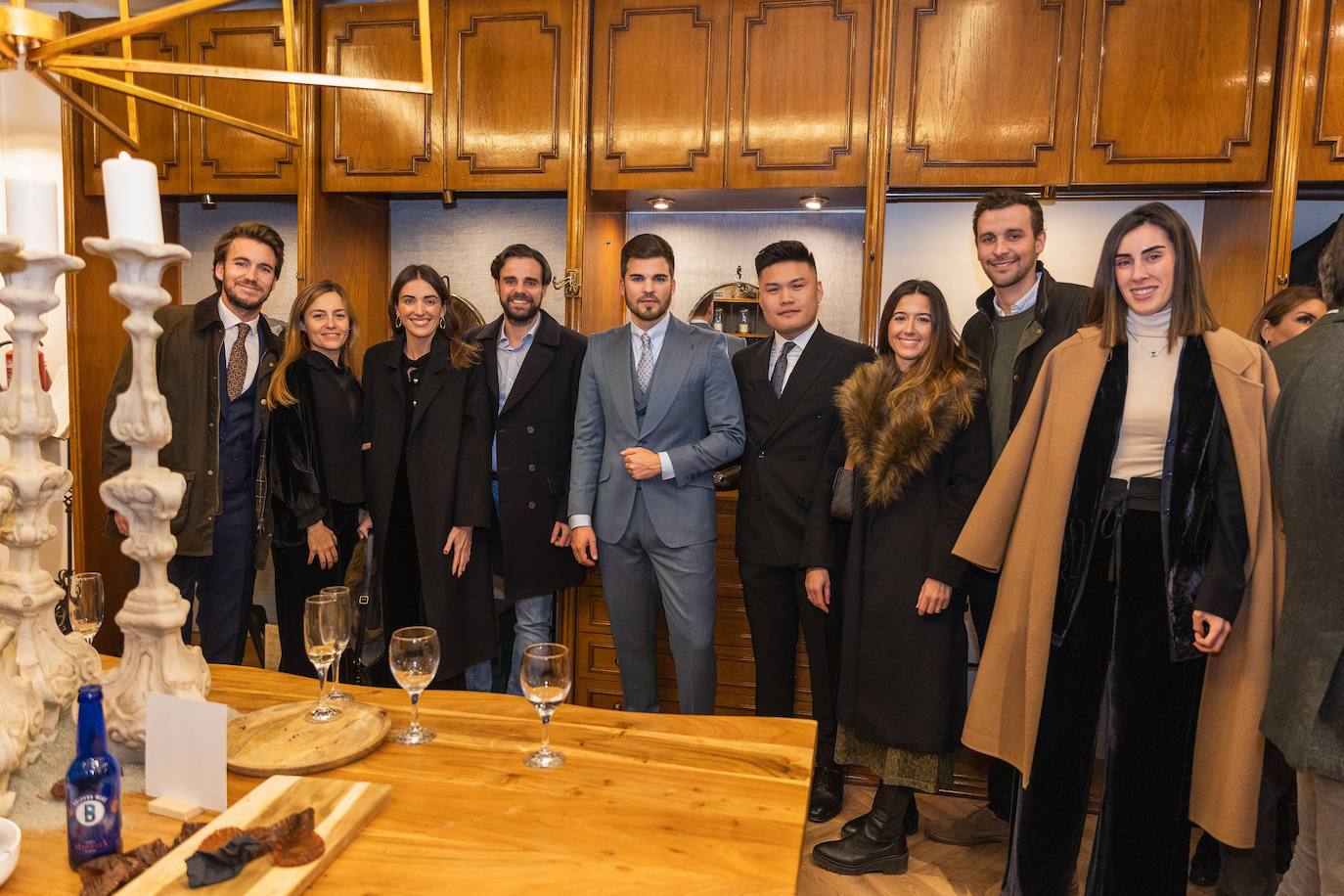 Salvador Aliaga, María, Miriam Garde, José Tomás Carrascoso, Adrián Seligra, Roberto Zheng, Amparo Moreno y Ramón y María March.