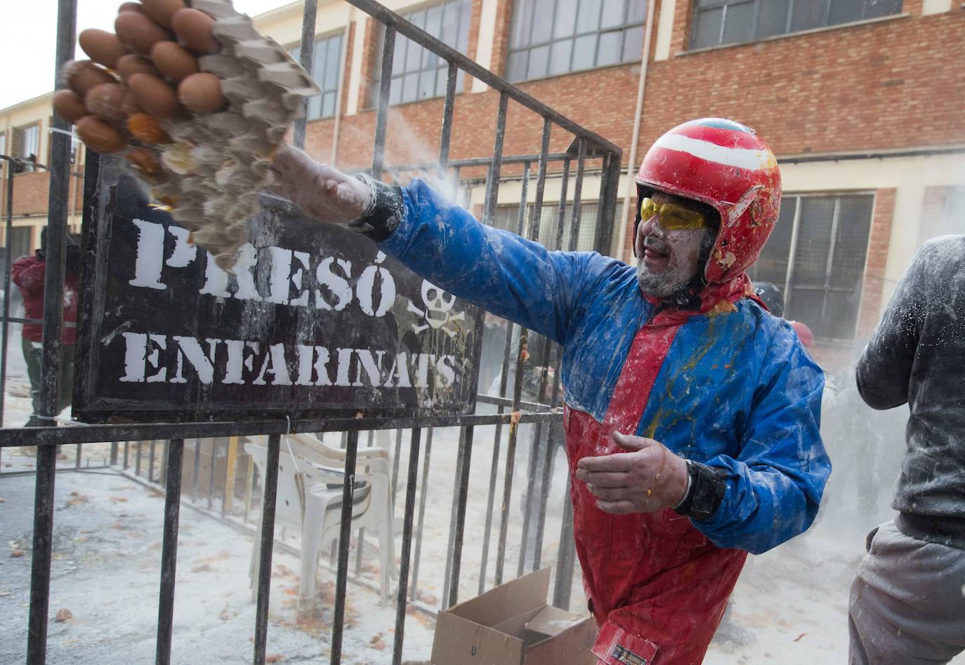 Ibi cumple con su tradicional fiesta de &#039;Els Enfarinats&#039;